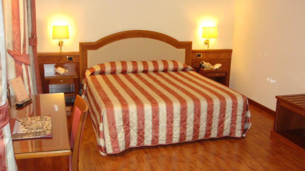 Albergo Corona Domodossola Quarto foto