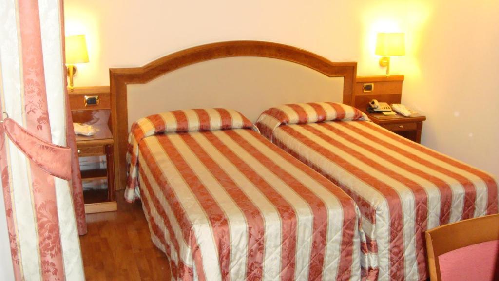 Albergo Corona Domodossola Quarto foto